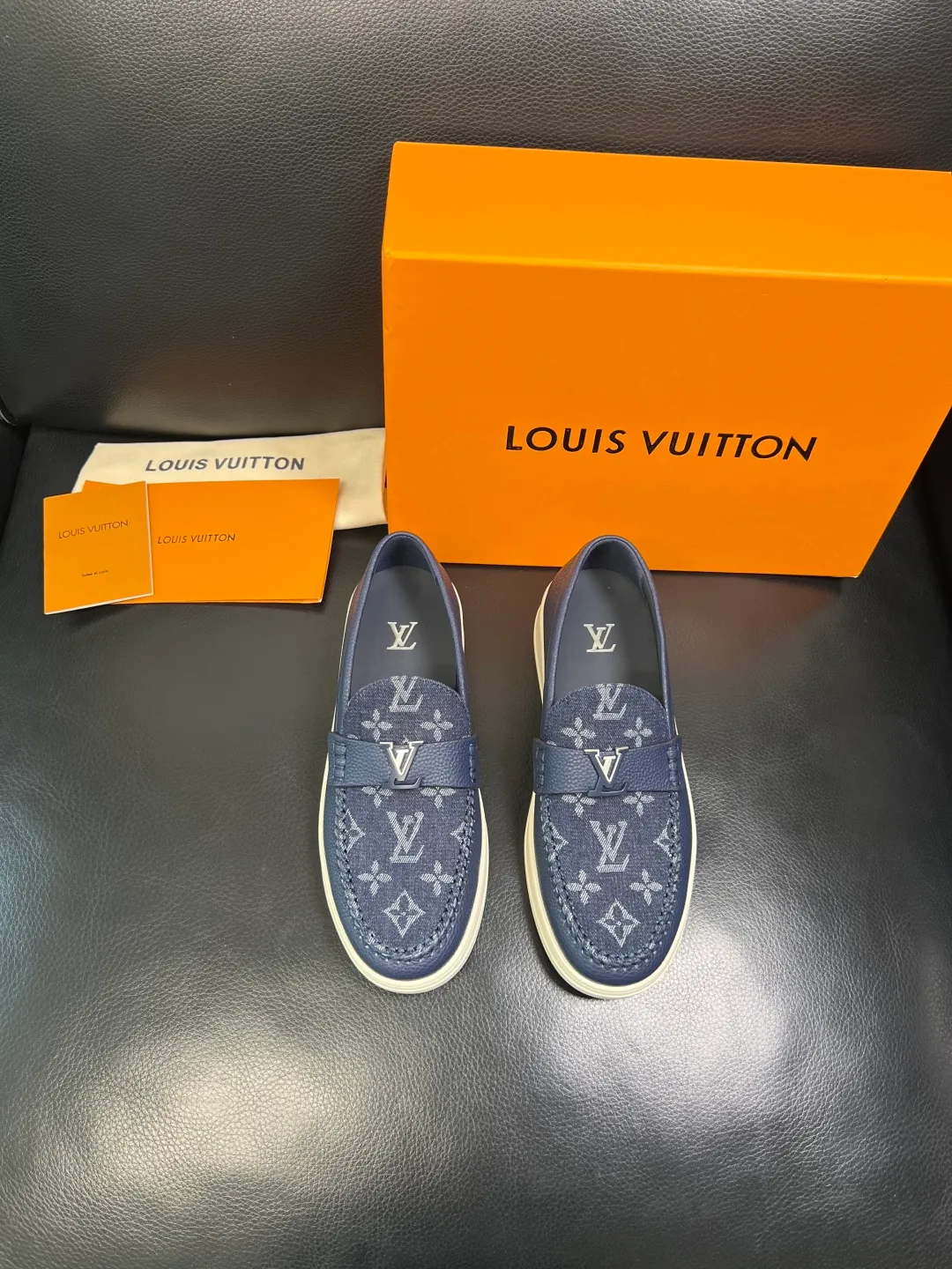 Men's shoes 💰720 Lv high quality top crafts Louis Vuitton, sports sneakers counter synchronization, uppers imported from Italy, high quality splicing colorful complex crafts, imported mesh pads soft and comfortable, soles: original soles specially provided by the original factory, T men's shoes 💰U exclusive movable molded soles super comfortable, original factory single goods, code number 38-44 (customized 45)
